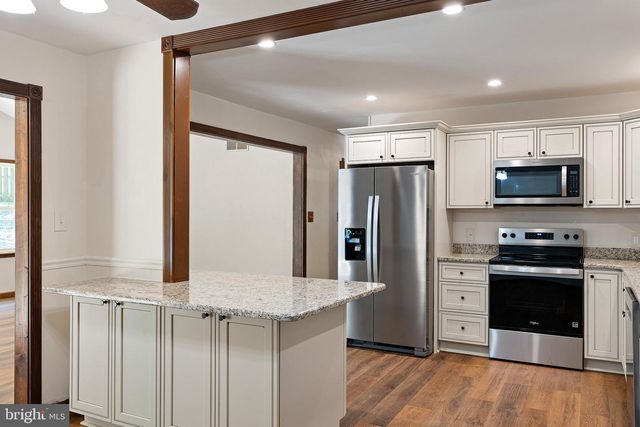 19 PINE LN, North East, MD 21901