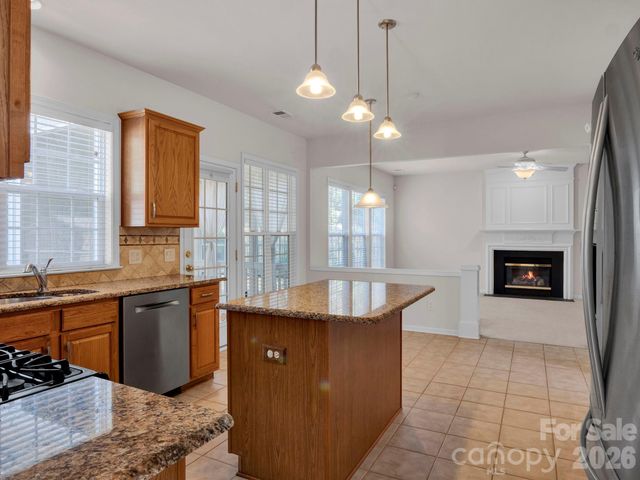 11126 Maplehurst Drive, Charlotte, NC 28277