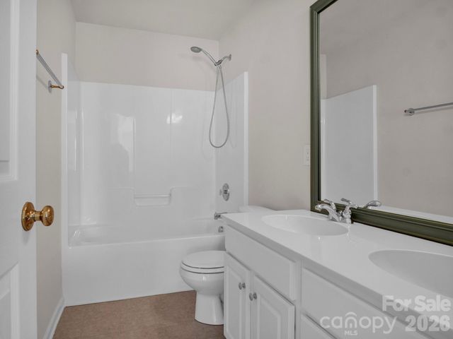 11126 Maplehurst Drive, Charlotte, NC 28277