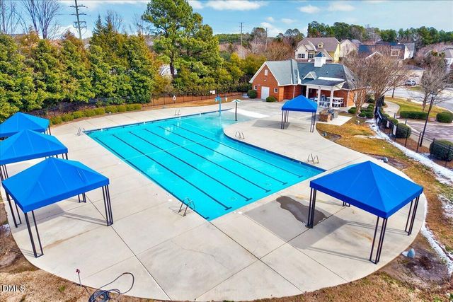 101 Foxdale Grant Court, Cary, NC 27519