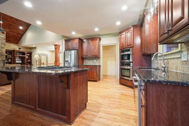 490 Wedgewood Drive, Big Canoe, GA 30143