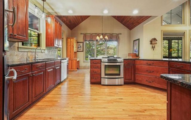 490 Wedgewood Drive, Big Canoe, GA 30143