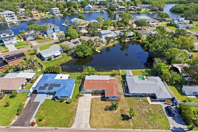 307 87TH AVENUE NE, St Petersburg, FL 33702