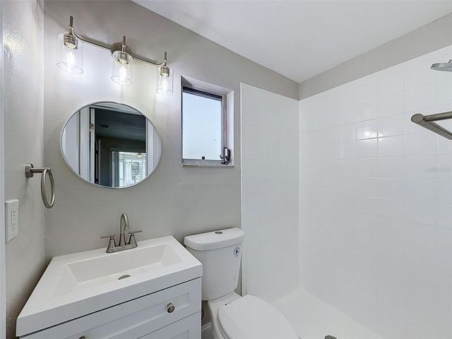 307 87TH AVENUE NE, St Petersburg, FL 33702