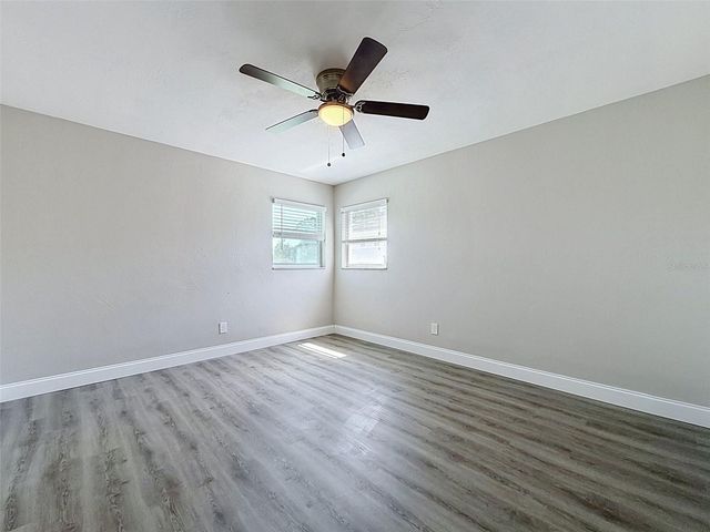307 87TH AVENUE NE, St Petersburg, FL 33702