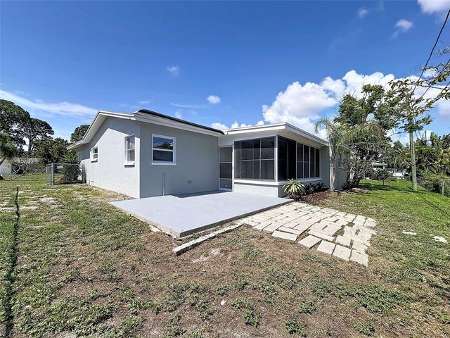 307 87TH AVENUE NE, St Petersburg, FL 33702