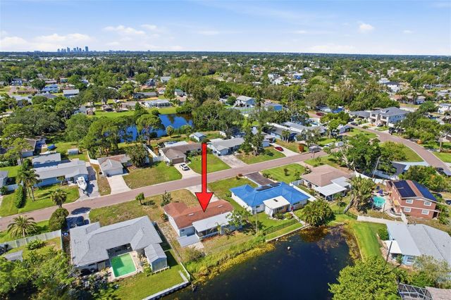 307 87TH AVENUE NE, St Petersburg, FL 33702