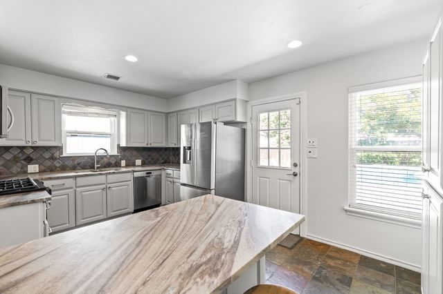 6211 Marquita Avenue, Dallas, TX 75214