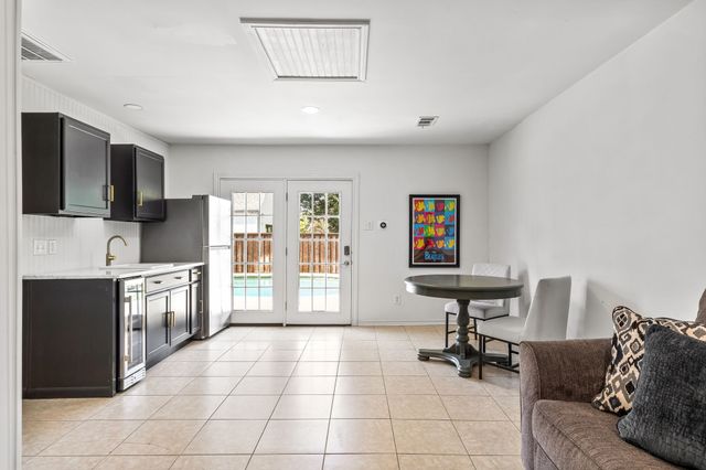 6211 Marquita Avenue, Dallas, TX 75214