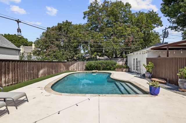 6211 Marquita Avenue, Dallas, TX 75214