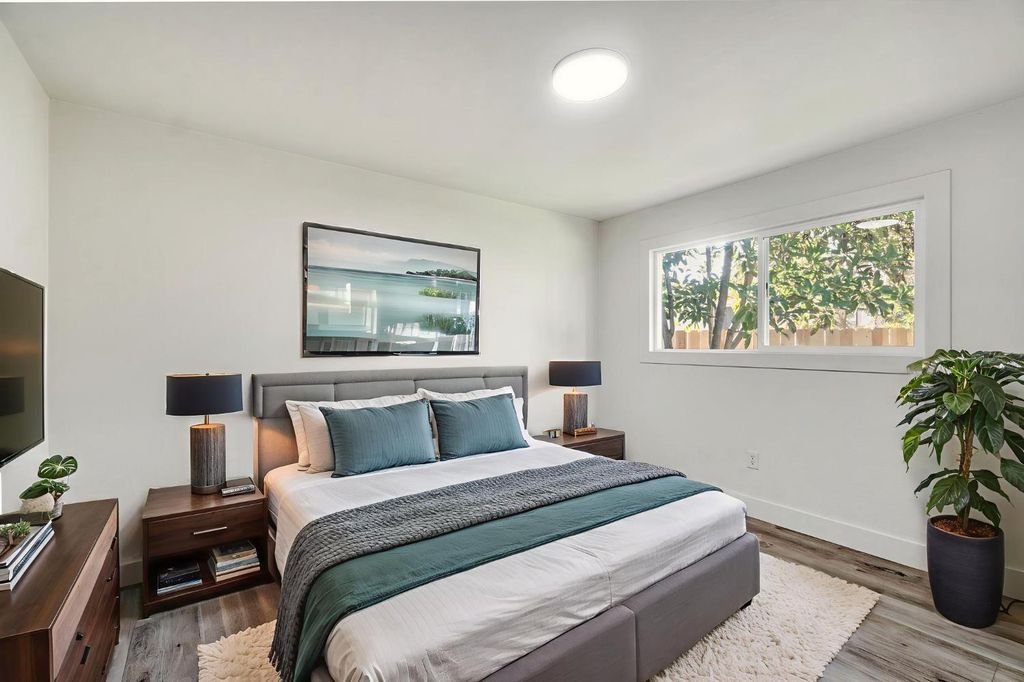 Image 26 of property listing at 26958 John F Kennedy Court, Madera, CA 93637