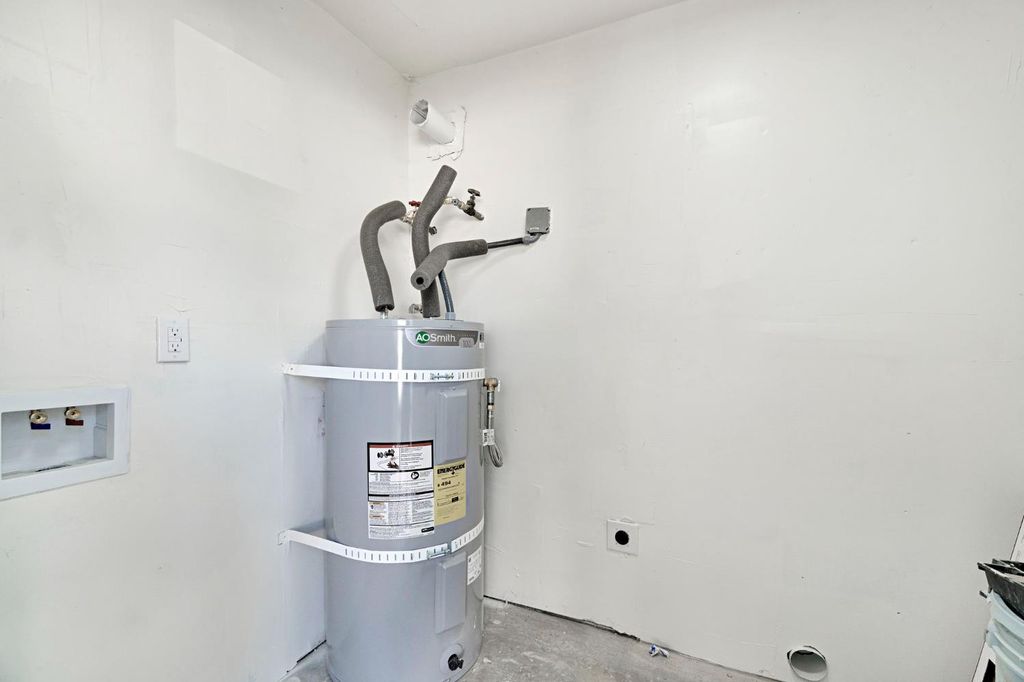 Image 28 of property listing at 26958 John F Kennedy Court, Madera, CA 93637