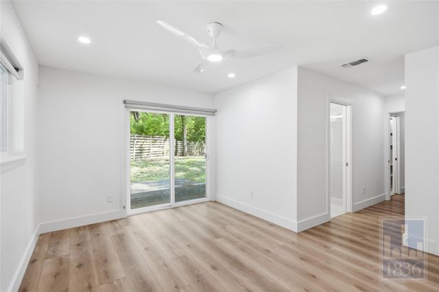 2703 Burleson RD, Austin, TX 78741