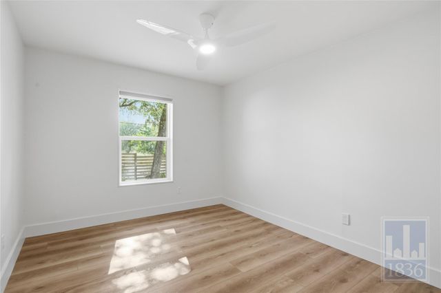 2703 Burleson RD, Austin, TX 78741