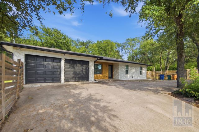 2703 Burleson RD, Austin, TX 78741