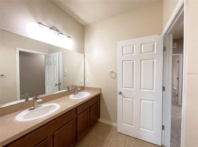 15130 OVATION DRIVE, Winter Garden, FL 34787