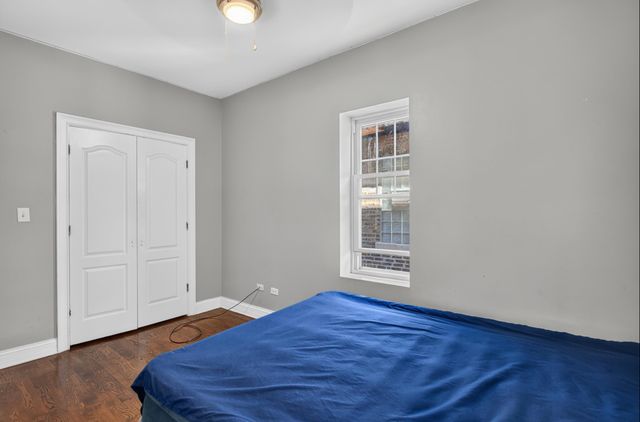 7820 S Rhodes Avenue, Chicago, IL 60619