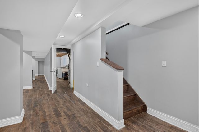 7820 S Rhodes Avenue, Chicago, IL 60619