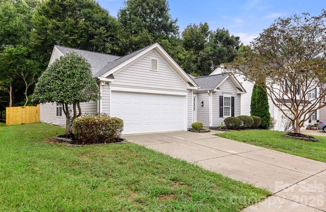 1940 Waters Trail Drive, Charlotte, NC 28216