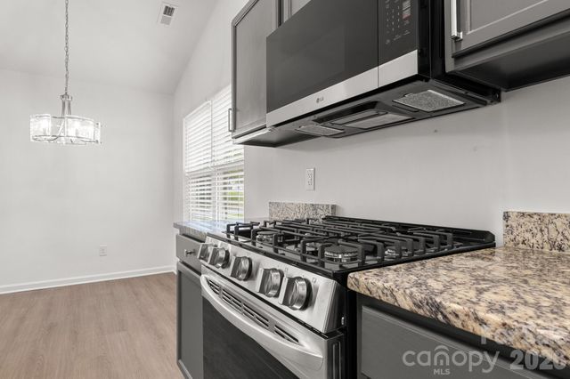 1940 Waters Trail Drive, Charlotte, NC 28216