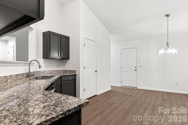 1940 Waters Trail Drive, Charlotte, NC 28216