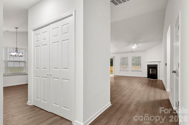 1940 Waters Trail Drive, Charlotte, NC 28216