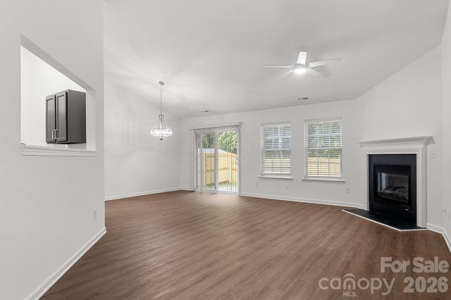 1940 Waters Trail Drive, Charlotte, NC 28216