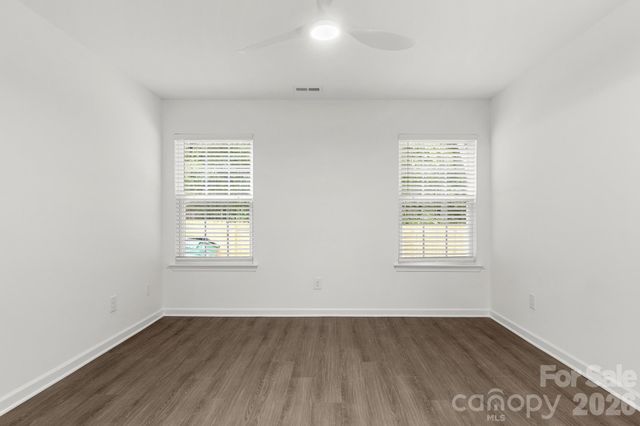 1940 Waters Trail Drive, Charlotte, NC 28216