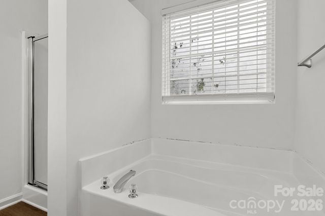 1940 Waters Trail Drive, Charlotte, NC 28216