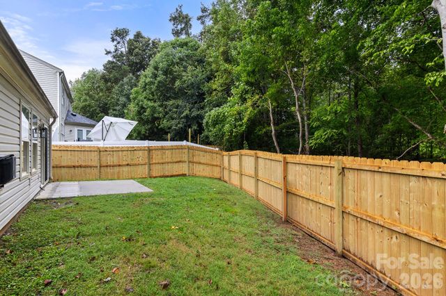 1940 Waters Trail Drive, Charlotte, NC 28216