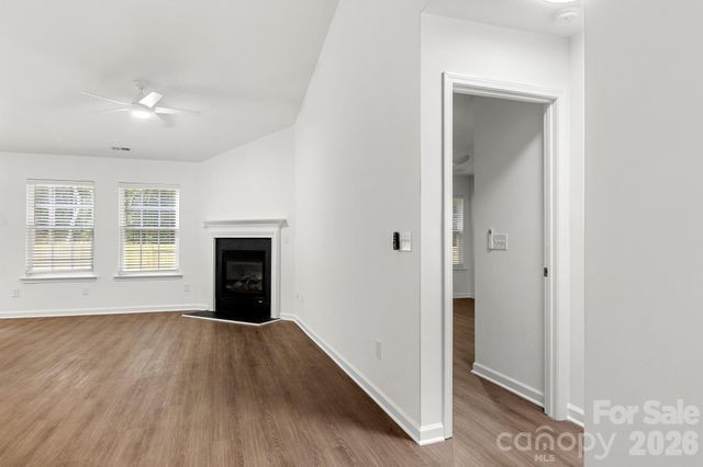 1940 Waters Trail Drive, Charlotte, NC 28216