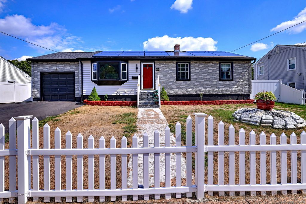 40 Jefferson Lane, East Hartford, CT 06118