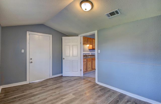 1019 Booker Street, Little Rock, AR 72204