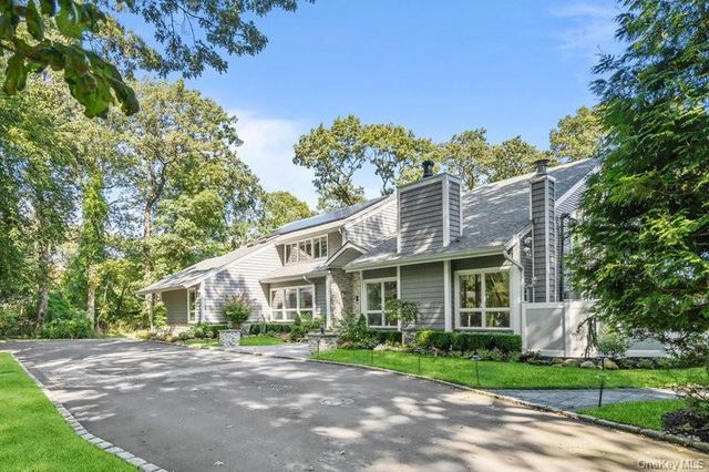 5 Coon Hollow Road, Lloyd Harbor, NY 11743
