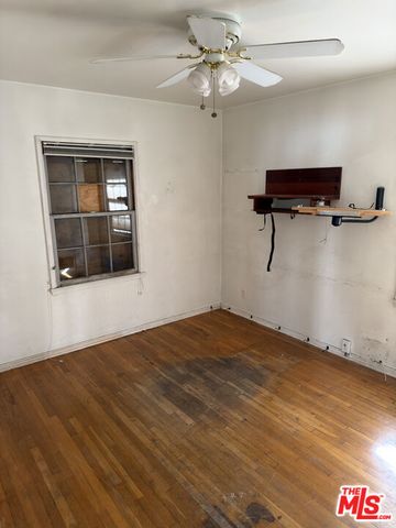 8230 Kyle Street, Sunland (los Angeles), CA 91040