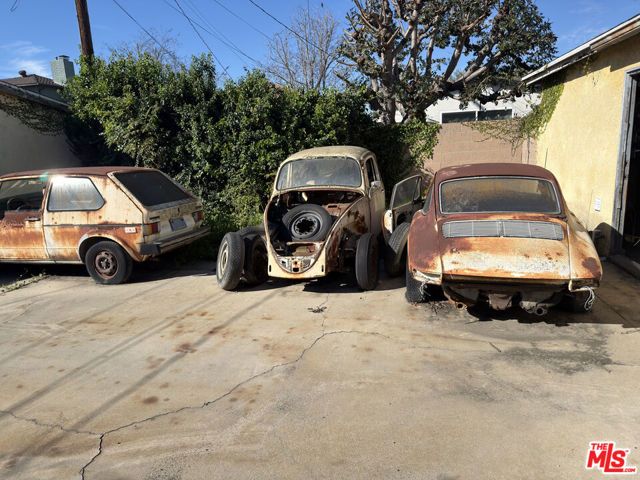 8230 Kyle Street, Sunland (los Angeles), CA 91040