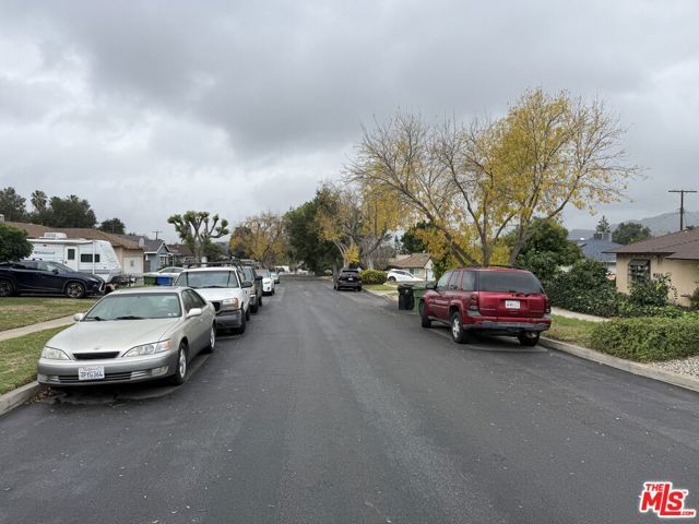 8230 Kyle Street, Sunland (los Angeles), CA 91040