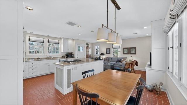 726 10th Avenue SW, Rochester, MN 55902