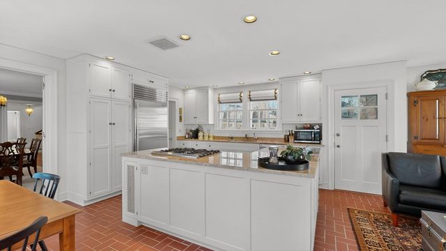 726 10th Avenue SW, Rochester, MN 55902