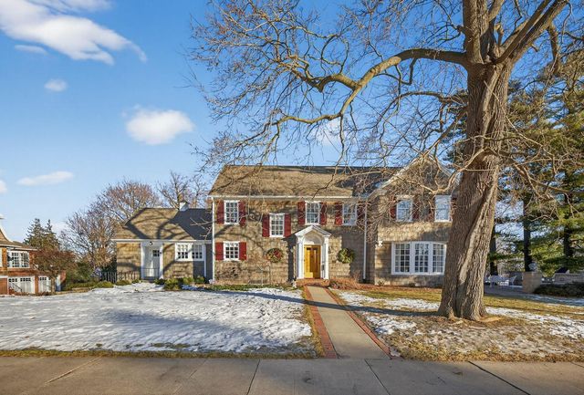 726 10th Avenue SW, Rochester, MN 55902