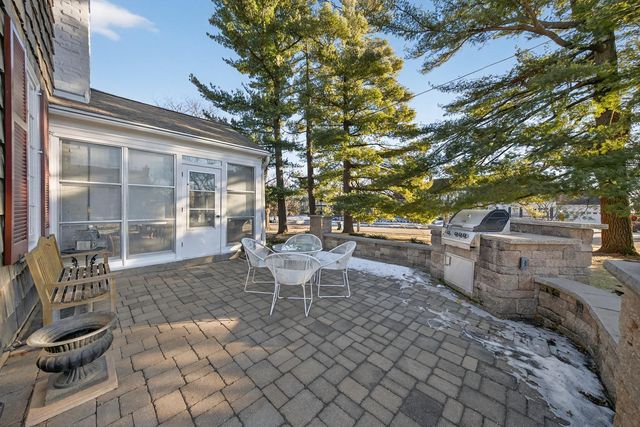 726 10th Avenue SW, Rochester, MN 55902