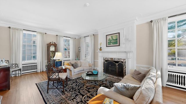 726 10th Avenue SW, Rochester, MN 55902