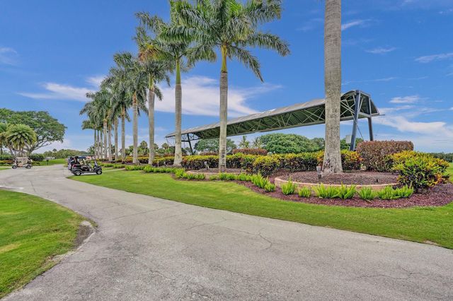 21464 Bridge View Dr, Boca Raton, FL 33428