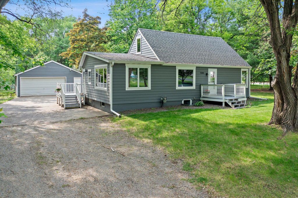 7081 Lakeview Drive, Lino Lakes, MN 55014