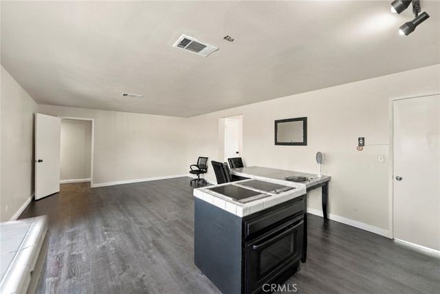 1119 E Gladwick Street, Carson, CA 90746