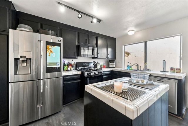 1119 E Gladwick Street, Carson, CA 90746