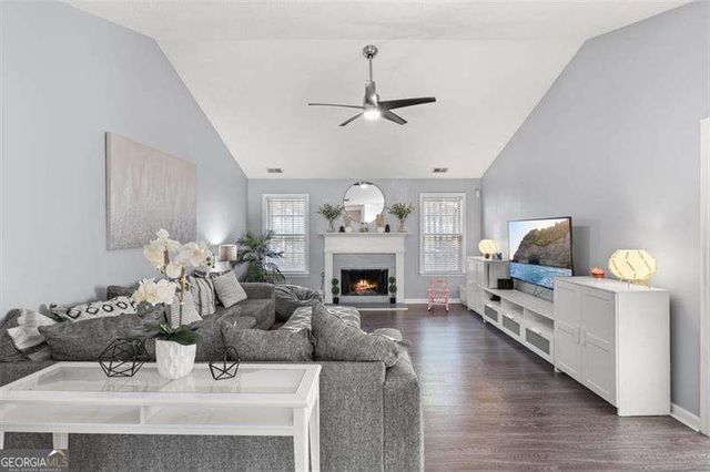 21 Allegiance Court NE, Cartersville, GA 30121