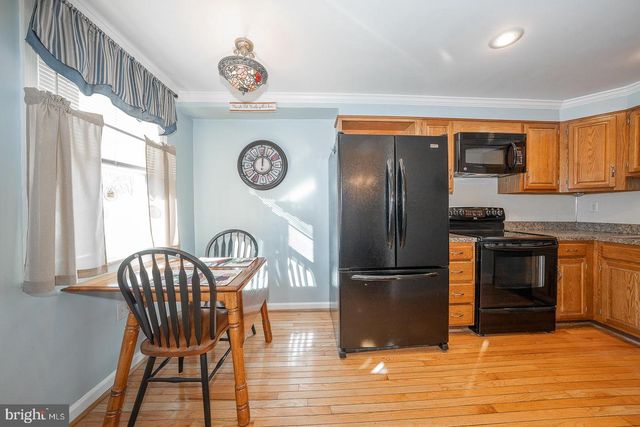 614 CRESCENT DR, Glenolden, PA 19036