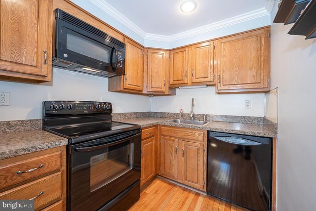 614 CRESCENT DR, Glenolden, PA 19036