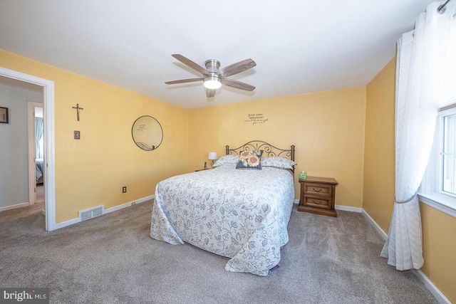 614 CRESCENT DR, Glenolden, PA 19036